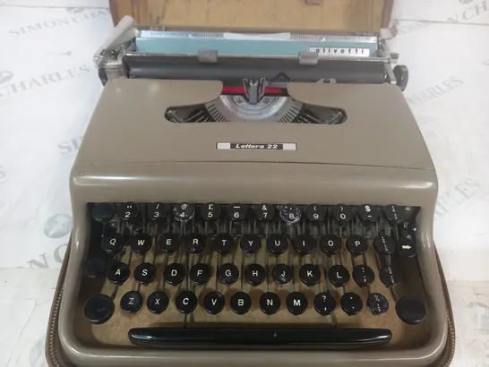 OLIVETTI LETTERA 22 TYPEWRITER