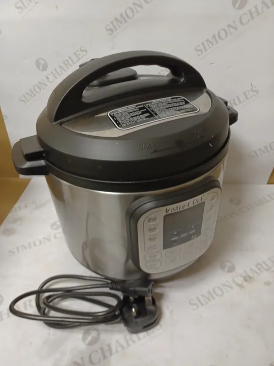 INSTANT POT DUO SMART PRESSURE COOKER