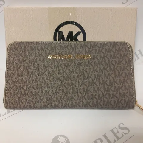 BOXED MICHAEL KORS PURSE 