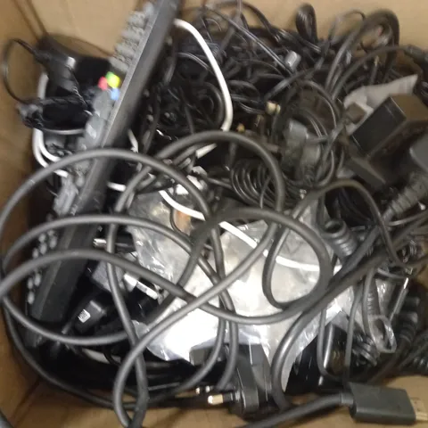 LOT OF APPROXIMATELY 50 ASSORTED ELECTRICAL CABLES & ACCESSORIES