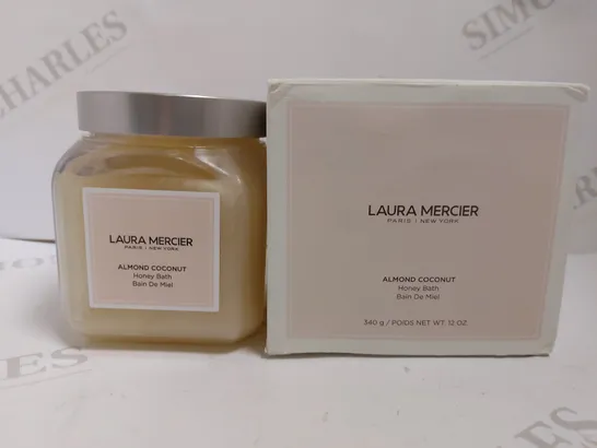 LAURA MERCIER ALMOND COCNUT HONEY BATH - 340G