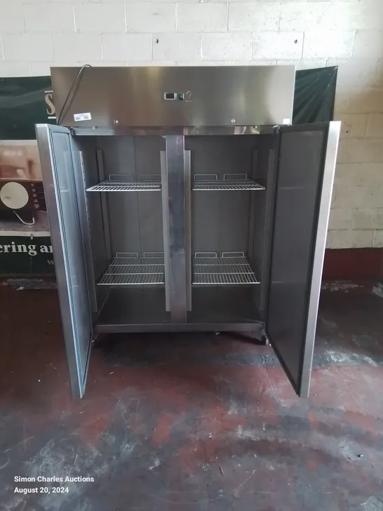 COMMERCIAL ARTIKCOLD GN1410TN DOUBLE DOOR UPRIGHT STAINLESS STEEL FRIDGE.