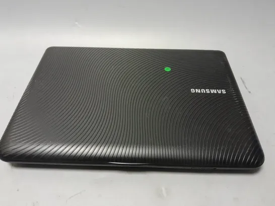 SAMSUNG NB30P 10 INCH ATOM N450 1.66GHZ