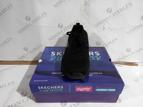 BOXED PAIR OF SKECHERS RELAXED FIT D'LUX WALKER SHOES BLACK UK SIZE 6