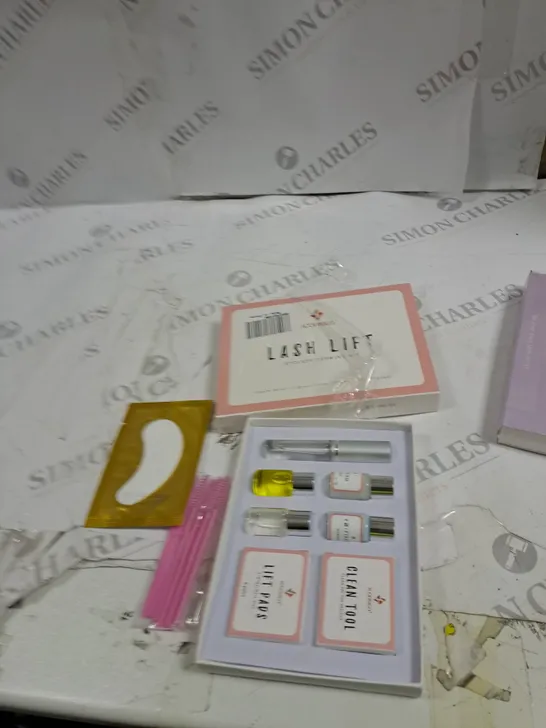 BOX OF 5 ASSORTED ITEMS TO INCLUDE REVOLUTION, LASHLIFT, LUMIN 