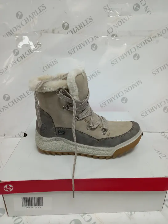 BOXED PAIR OF RIEKER ANTISTRESS WARM HIKING BOOTS SIZE 4 CREAM 