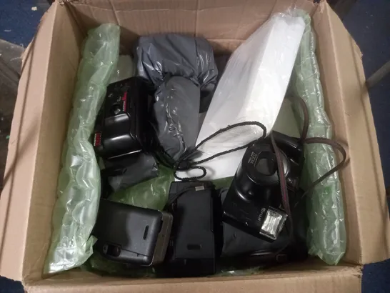 APPROXIMATELY 12 ASSORTED ITEMS TO INCLUDE FUJI FZ 2000 ZOOM CAMERA, T390 GLASS SCREEN PROTECTORS, KODAK S SERIES CAMERA AS WELL AS OTHER ASSORTED CAMERAS OF VARIOUS MODELS, ETC