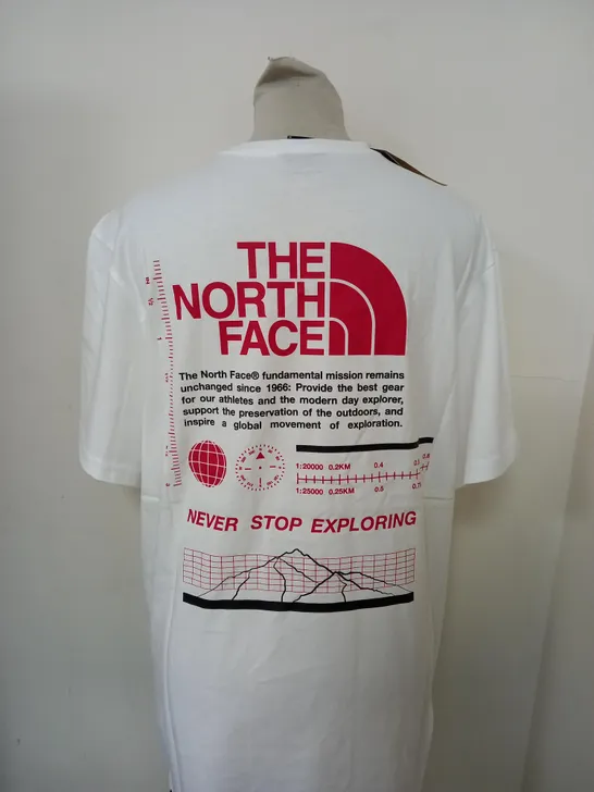 THE NORTH FACE GRAPHIC T-SHIRT SIZE M