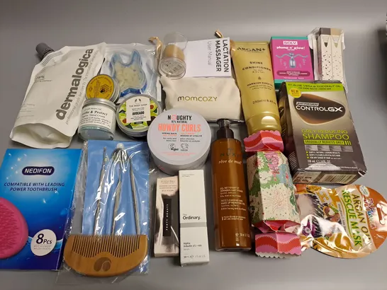 LOT OF ASSORTED HEALTH AND BEAUTY ITEMS TO INCLUDE DERMALOGICA CLEANSING GEL, ARGAN OIL CONDITIONER AND NOUGHTY GEL CREAM