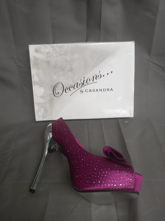 BOXED PAIR OF OCCASSIONS BY CASANDRA PURPLE JEWELLED HEELS SIZE 7