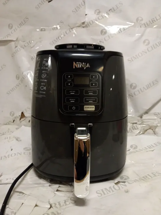 NINJA AIR FRYER 3.8L AF100UK