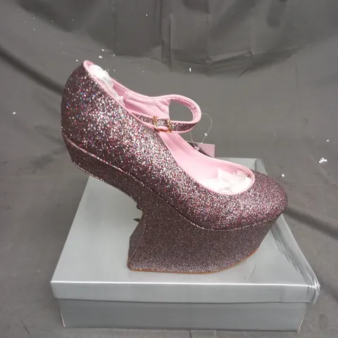 BOX OF APPROXIMATELY 14 PAIRS OF BOXED MULTI GLITTER HIGH HEEL SHOES IN VARIOUS SIZES