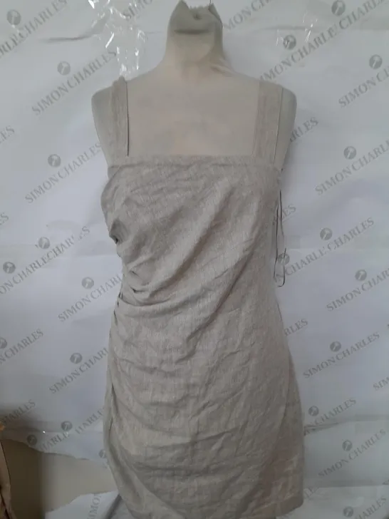 ABERCROMBIE & FITCH DRESS IN BEIGE - SIZE SMALL