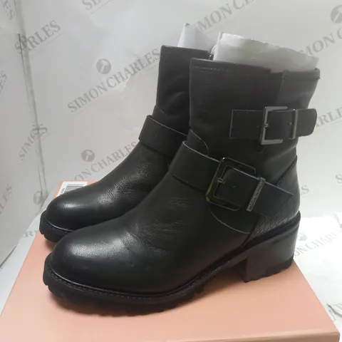 BOXED CORNELIA BLACK LEATHER SHORT BOOT - SIZE 7