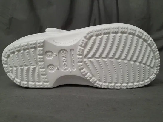 PAIR OF CROCS BAYA CLOGS IN WHITE UK SIZE M5/W6