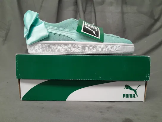 BOXED PAIR OF PUMA SUEDE BOW WOMENS SHOES IN ISLAND PARADISE UK SIZE 3.5