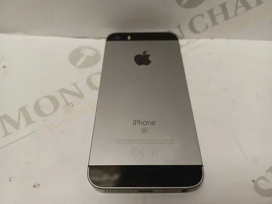 APPLE IPHONE SE (1ST GENERATION) - SILVER 