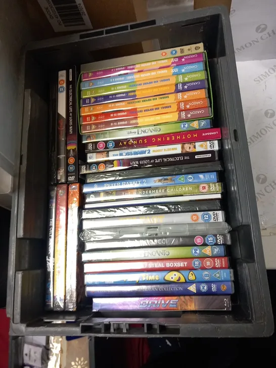 APPROXIMATELY 29 ASSORTED DVDS AND BOXSETS TO INCLUDE; CRUELLA, BOSS BABY 2, RANDALL AND HOPKIRK DECEASED(BOX SET) AND PETER RABBIT 2