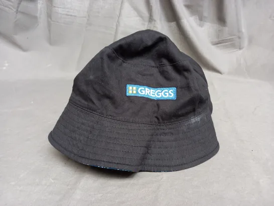 GREGGS REVERSABLE BUCKET HAT 