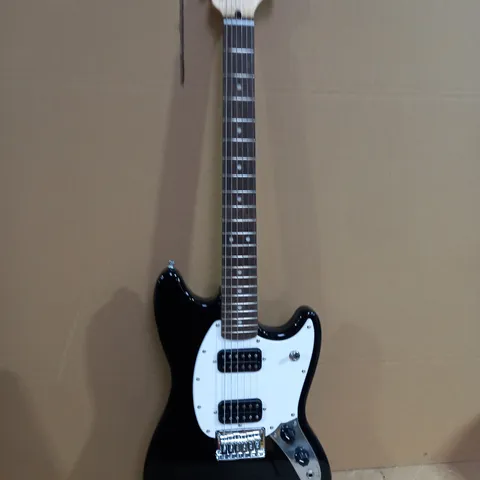 FENDER SQUIER BULLET MUSTANG HH IL BLACK