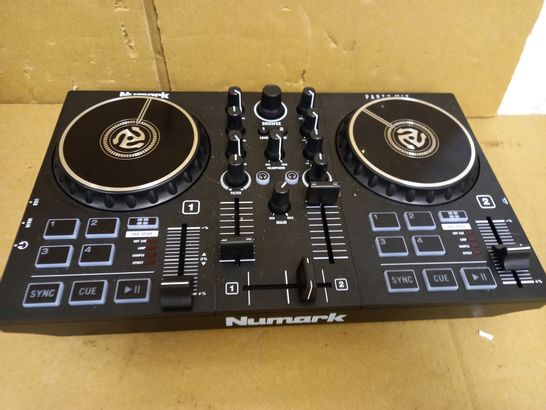 NUMARK PARTY MIX II DJ CONTROLLER/DJ SET