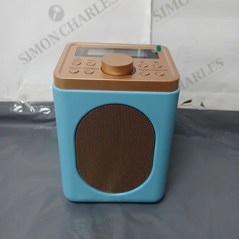 BOXED MAJORITY LITTLE SHELFORD PORTABLE RADIO WITH CARRY HANDLE