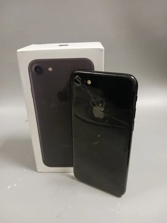 BOXED APPLE IPHONE 7 (A1778) IN BLACK
