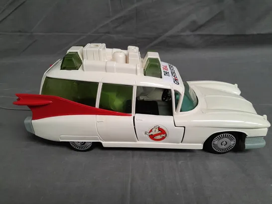 GHOSTBUSTER - ECTO-1 CAR