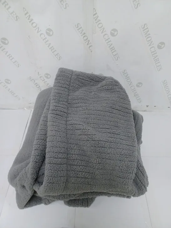 COZEE HOME BUTTON UP HOODED CAPE WRAP IN GREY ONE SIZE