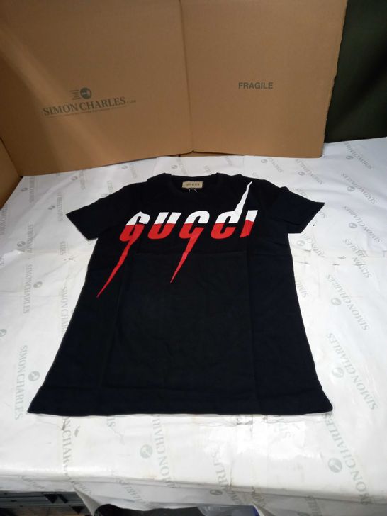 GUCCI STYLE BLACK/RED/WHITE T-SHIRT- MEDIUM 