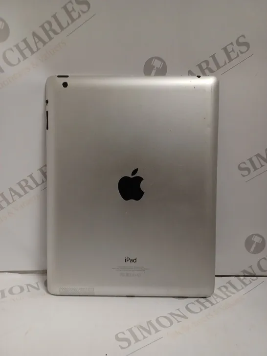 APPLE IPAD MODEL: A1458 SILVER