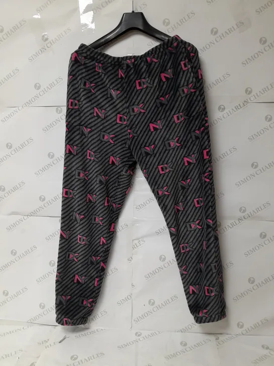 DKNY SOFT FLEECE HOODED LOUNGE SET IN BLACK AND PINK SIZE L