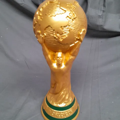 REPLICA WORLD CUP TROPHY