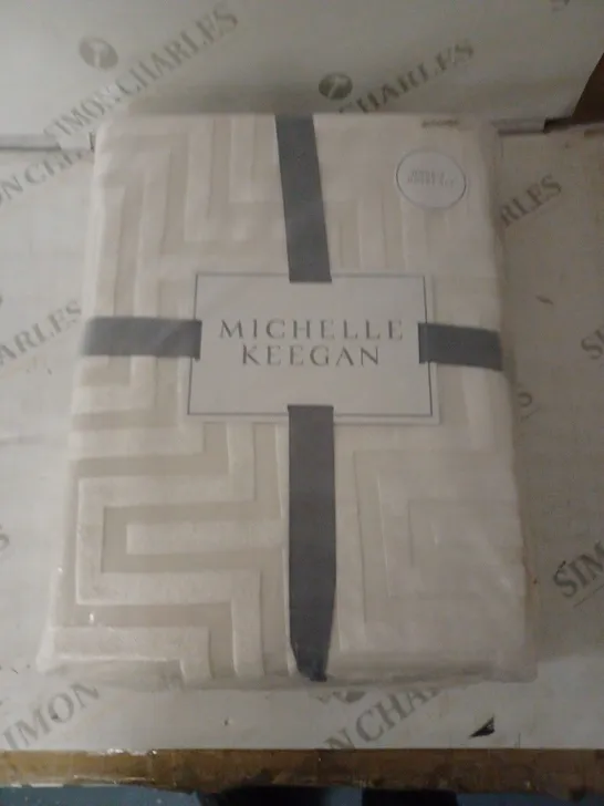 MICHELLE KEEGAN HOME LUXE CUT GREEK KEY DUVET COVER SET, IVORY, DOUBLE RRP £50