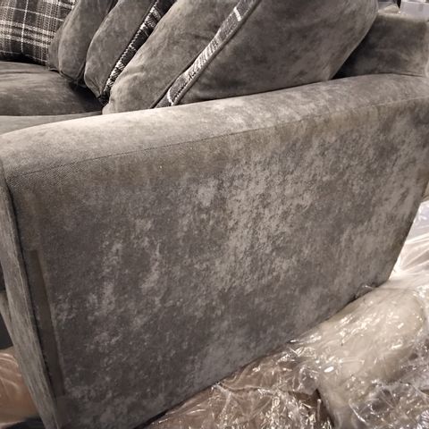DESIGNER GREY FABRIC THREE SEATER SOFA WITH SCATTER CUSHIONS 