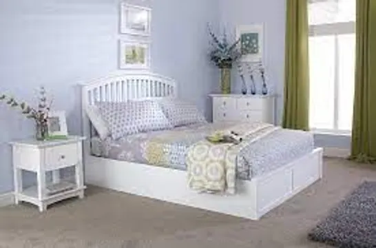 BOXED MADRID 4'6 DOUBLE BED IN WHITE (ONLY BOX 2 OF 2)