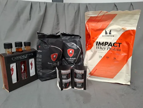 APPROXIMATELY 6 ASSORTED FOOD AND DRINK PRODUCTS TO INCLUDE CONINO LAMBORGHINI ESPRESSO PLATINUM COFFEE BEANS, CARRINGTONS SAUCE, MYPROTEIN IMPACT WHEY PROTEIN