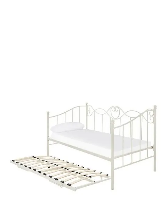 JULIETTE DAY BED WITH TRUNDLE (2 BOXES)