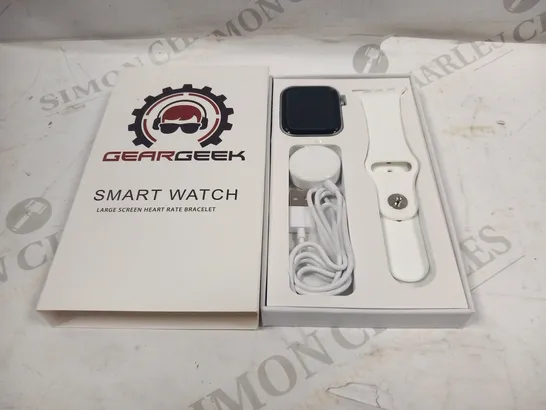 BOXED GEAR GEEK SMART WATCH