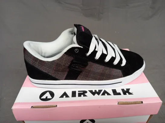 LOT OF 12 BOXED PAIRS OF AIRWALK ALTER WOMENS TRAINERS - ALL UK 9