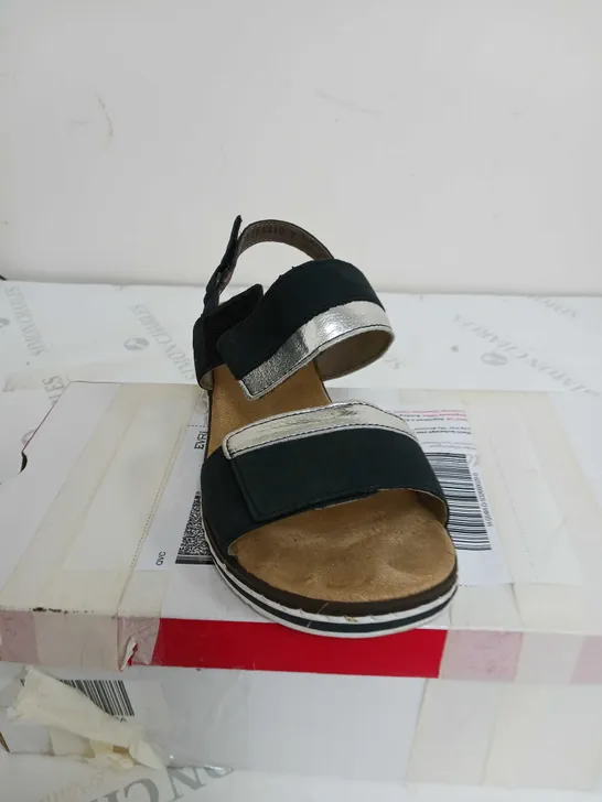 BOXED PAIR OF RIEKER ANTISTRESS PLATFORM SANDALS IN NAVY SIZE 3.5