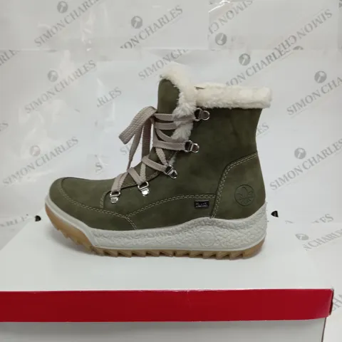 BOXED PAIR OF RIEKER BOOTS SIZE EUR 38