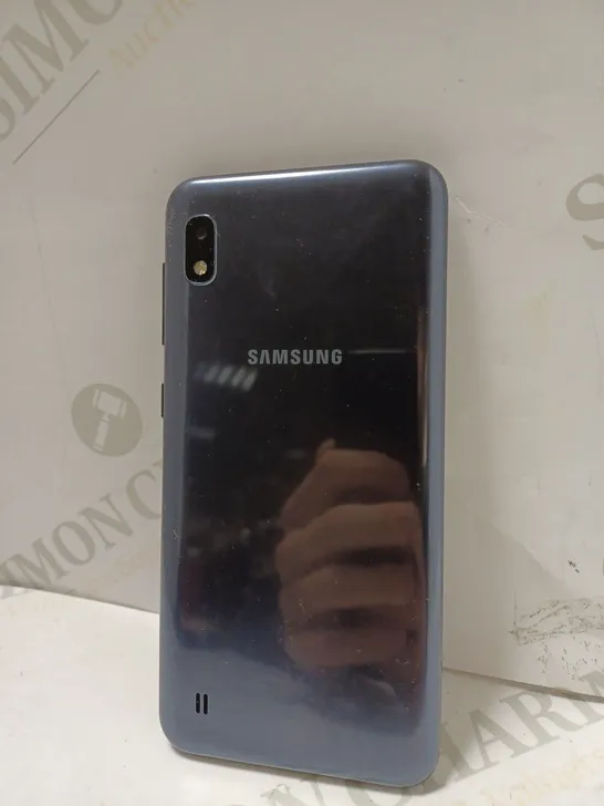 SAMSUNG GALAXY A10