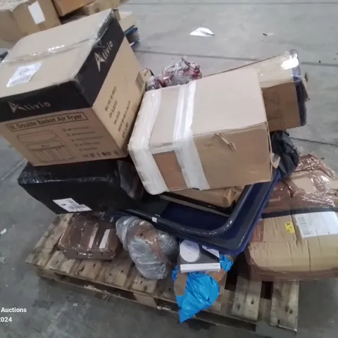 PALLET CONTAINING VARIOUS BOXED FURNITURE PARTS AND OTHER HOUSEHOLD ITEMS ETC.