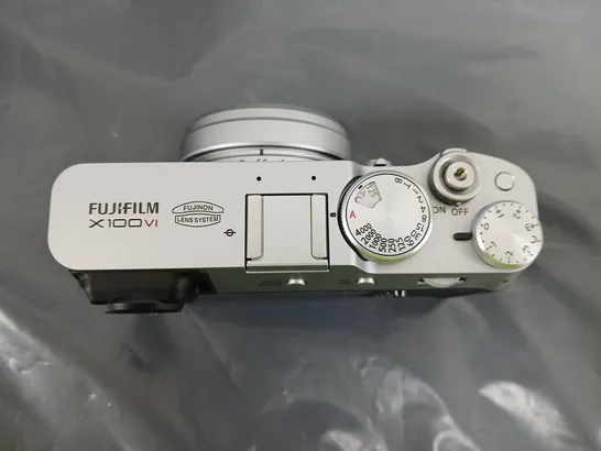 FUJIFILM DIGITAL CAMERA X100 VI