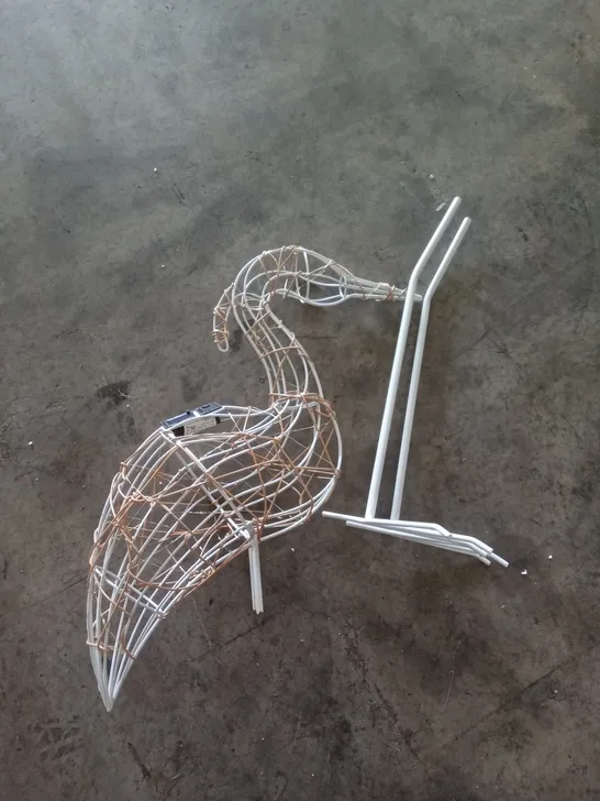 BOXED WIRE LED HERON FIGURE