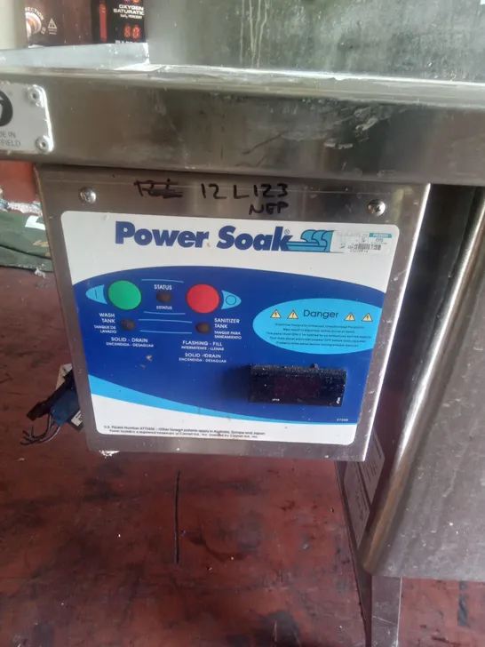 COMMERCIAL POWER SOAK WASH STATION 