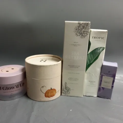 5 ASSORTED HEALTH AND BEAUTY PRODUCTS TO INCLUDE HANNA SILLITOE GENTLE BODY EXFOLIATOR, ALL GLOW'D SUGAR SCRUB, TROPIC MORNING MIST, NEXT COUNTRY LUXE FRAGRANCE DIFFUSER, PLANTOPIA NIGHT OIL