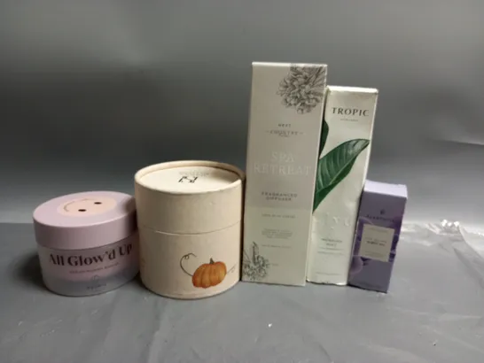 5 ASSORTED HEALTH AND BEAUTY PRODUCTS TO INCLUDE HANNA SILLITOE GENTLE BODY EXFOLIATOR, ALL GLOW'D SUGAR SCRUB, TROPIC MORNING MIST, NEXT COUNTRY LUXE FRAGRANCE DIFFUSER, PLANTOPIA NIGHT OIL