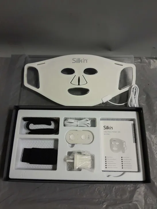 BOXED SILK'N LED FACE MASK 100 ANTI-AGEING AND REDUCTION OF SKIN IMPERFECTIONS